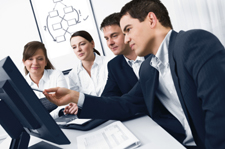 Teamwork in the office Teilnehmer Schulung OpenFOAM Einführung